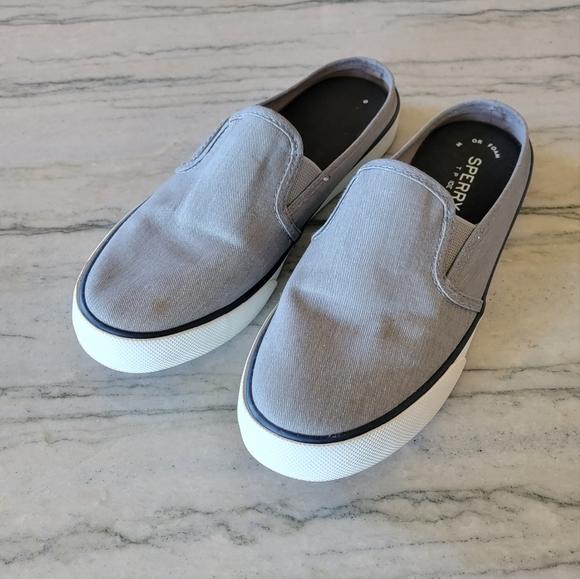 Sperry Slides - Picture 3 of 8